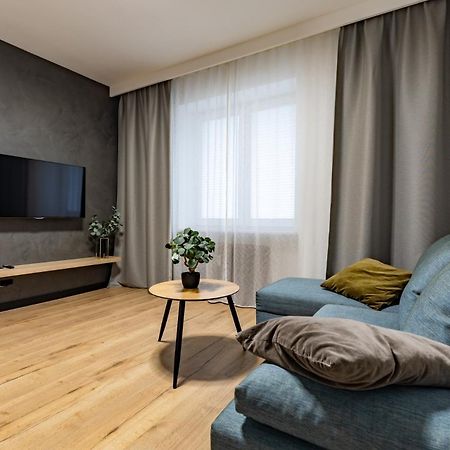 Zrodlowa Central Apartment: Ground Floor with Parking Kielce Exterior photo