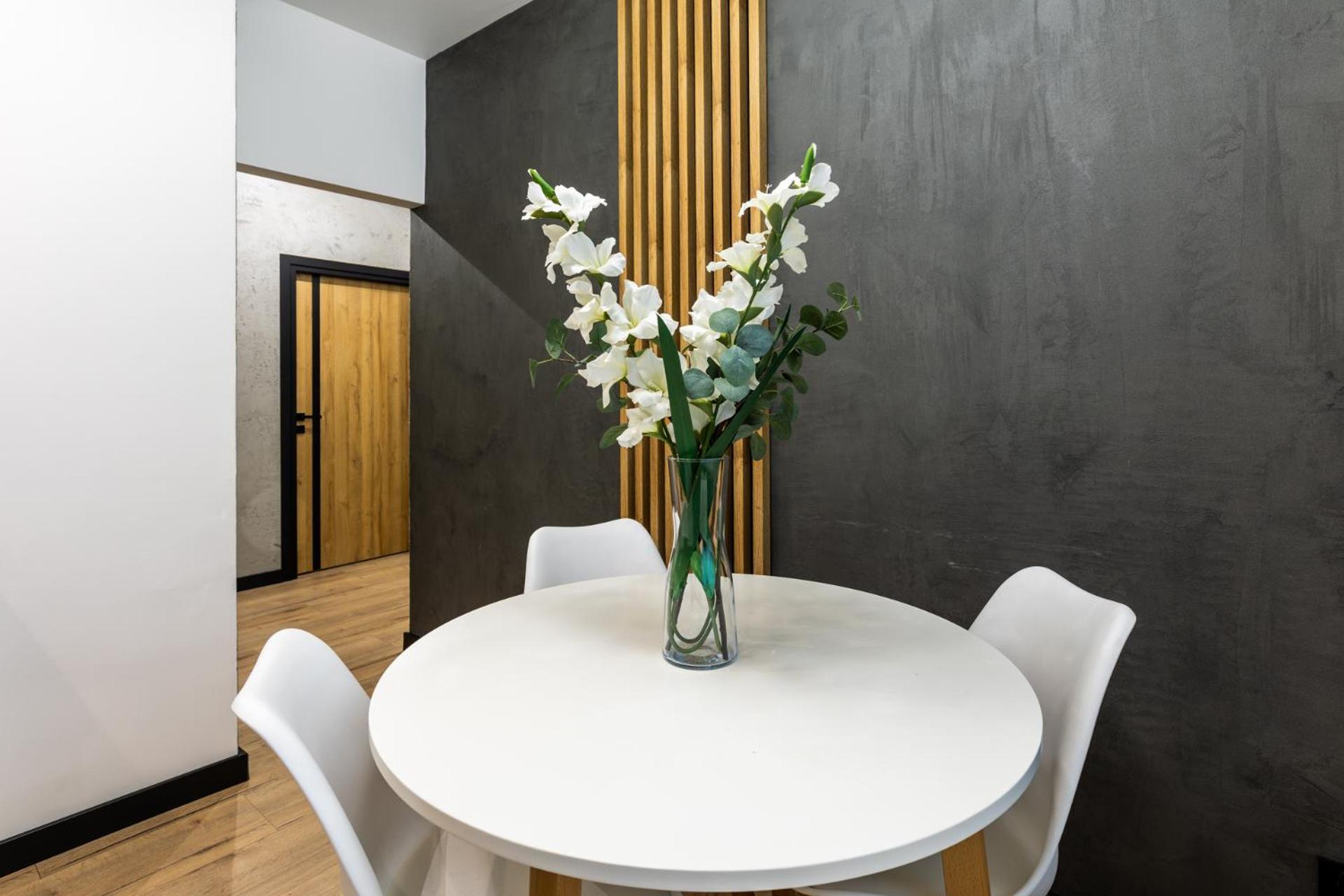 Zrodlowa Central Apartment: Ground Floor with Parking Kielce Exterior photo