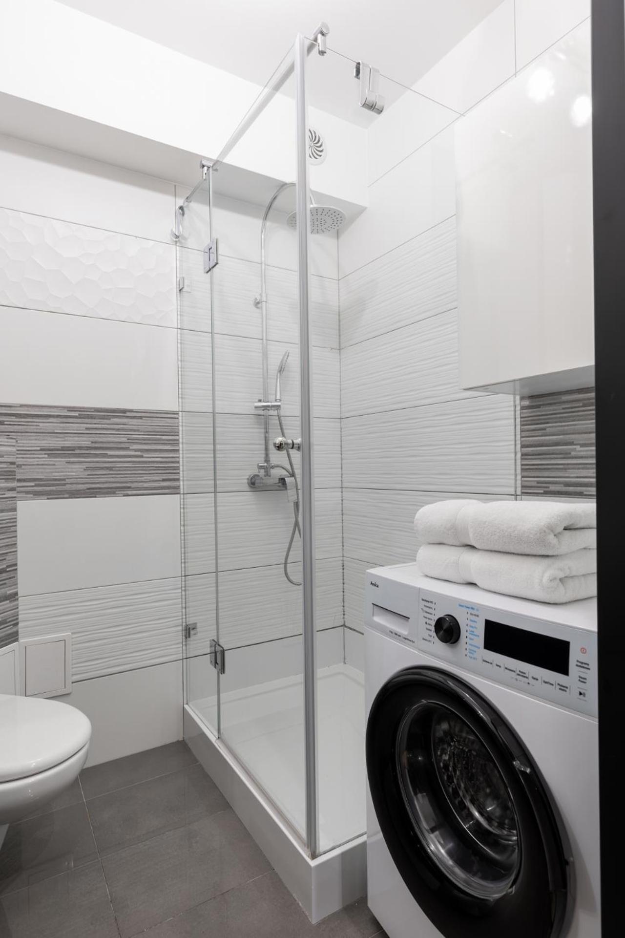 Zrodlowa Central Apartment: Ground Floor with Parking Kielce Exterior photo