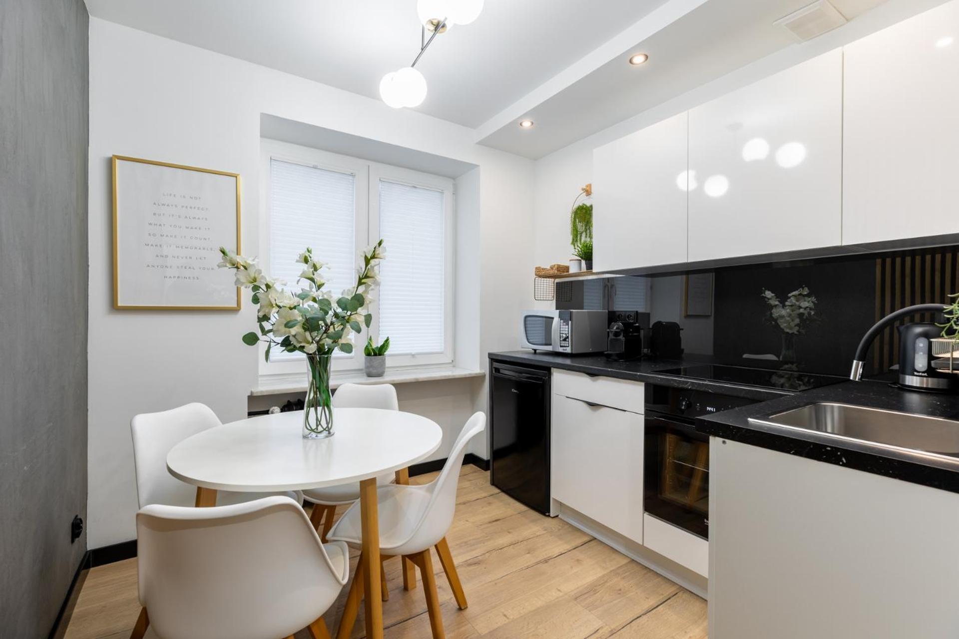 Zrodlowa Central Apartment: Ground Floor with Parking Kielce Exterior photo